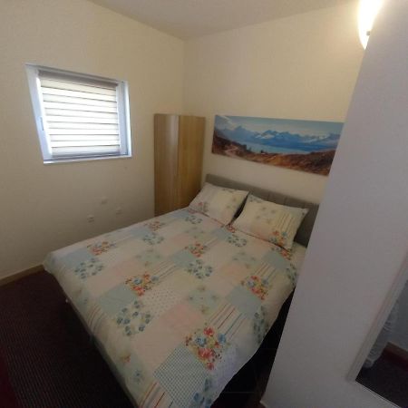 Apartment Šutić Kaštel Novi Extérieur photo