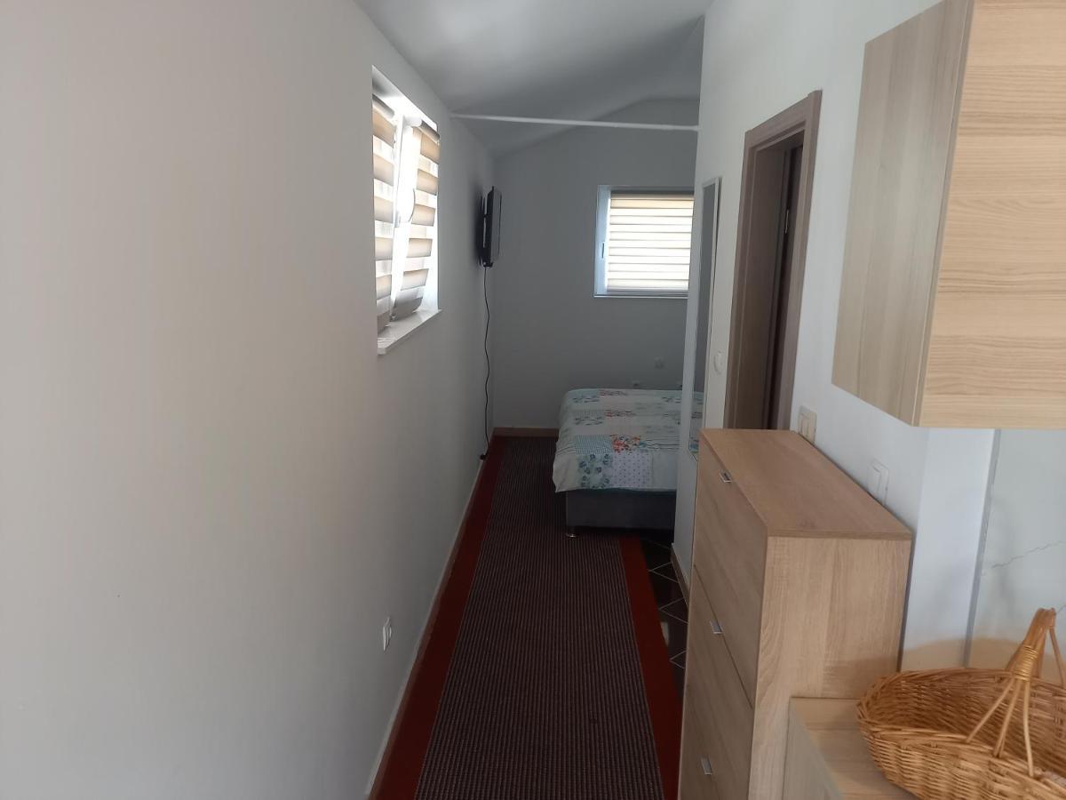 Apartment Šutić Kaštel Novi Extérieur photo